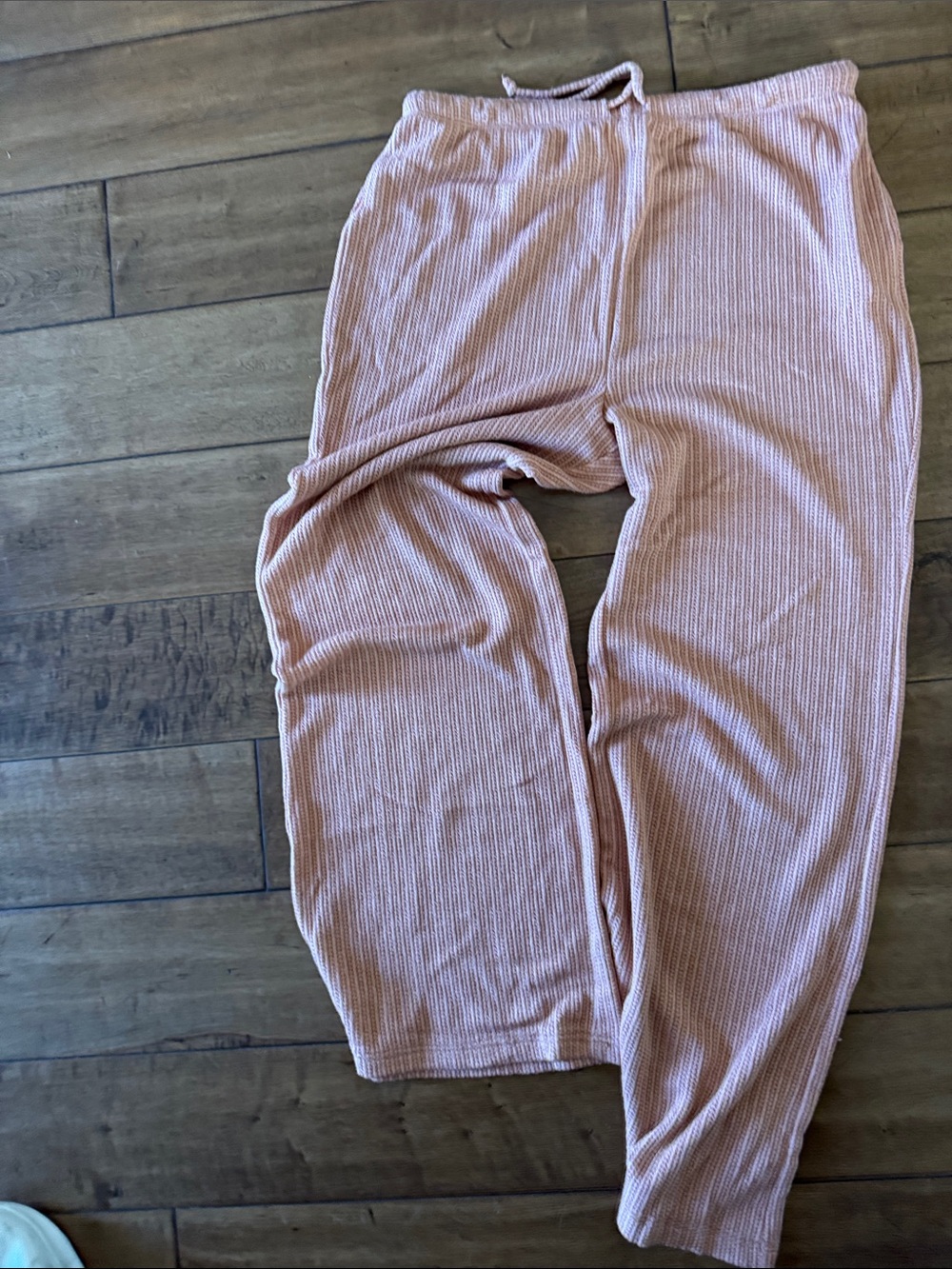 Billabong woman’s Ribbed Jogger Pants - light rust color. woman’s large